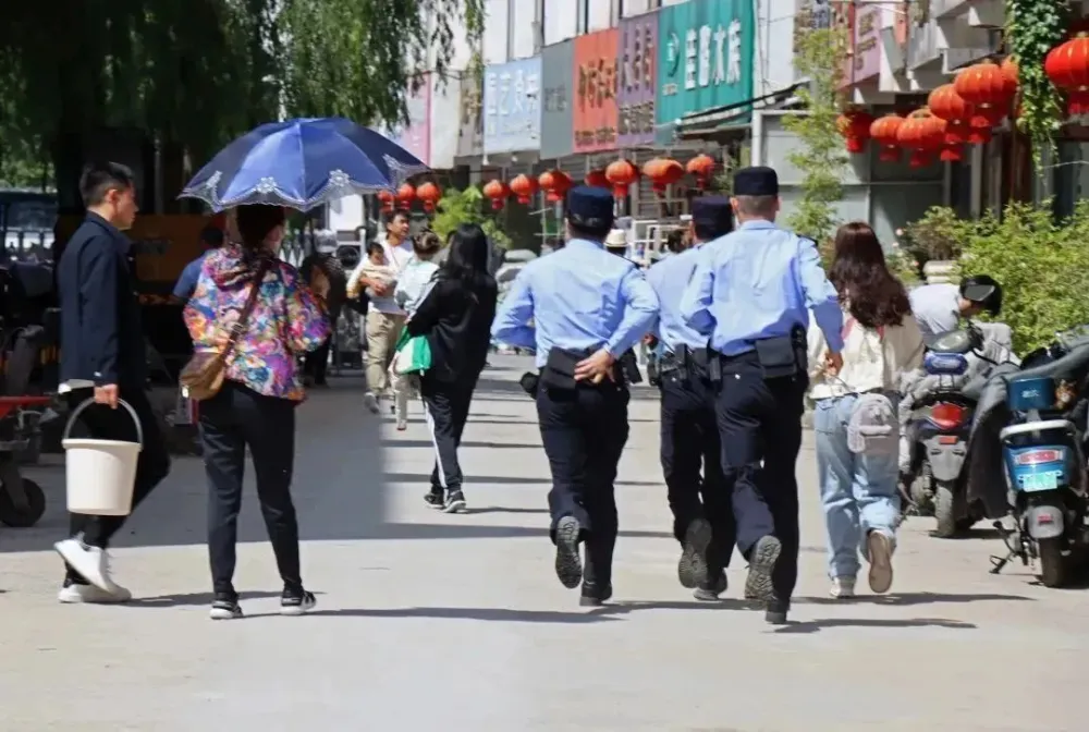 警察力量，守护城市光芒