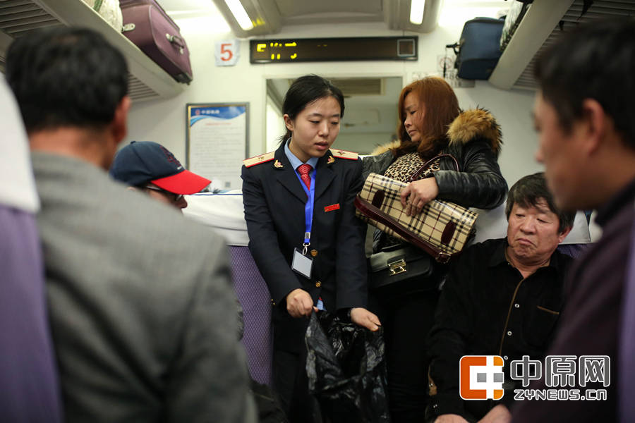 列车员的视频_列车员女朋友_美女列车员被乳交的小说