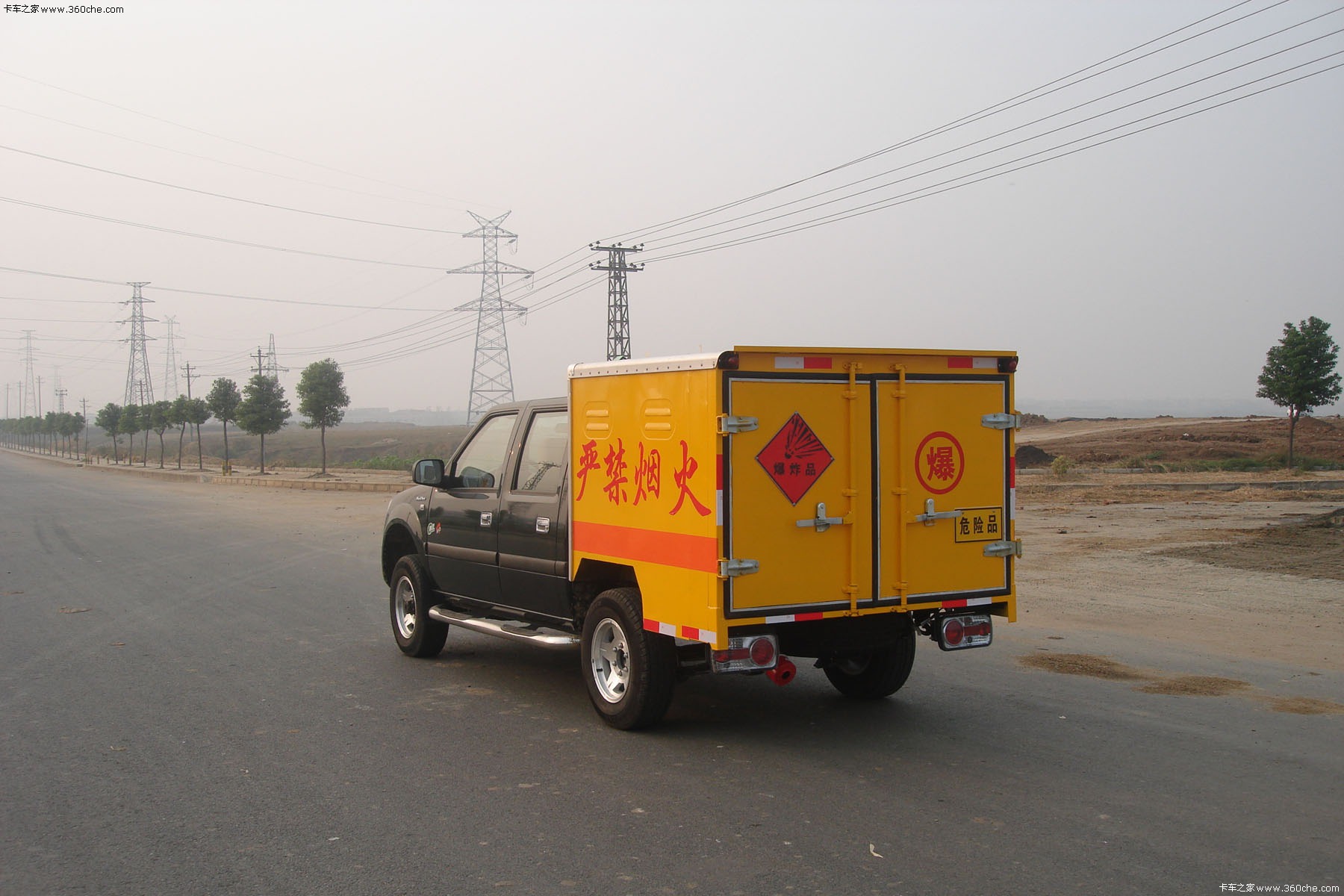 烟花爆竹车_烟花爆竹车辆需要什么资格证_烟花爆竹车辆爆炸