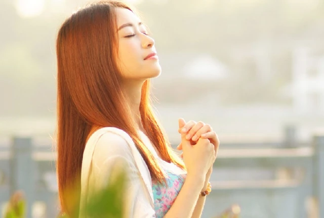 美女教训混混_教训美女_训斥美女