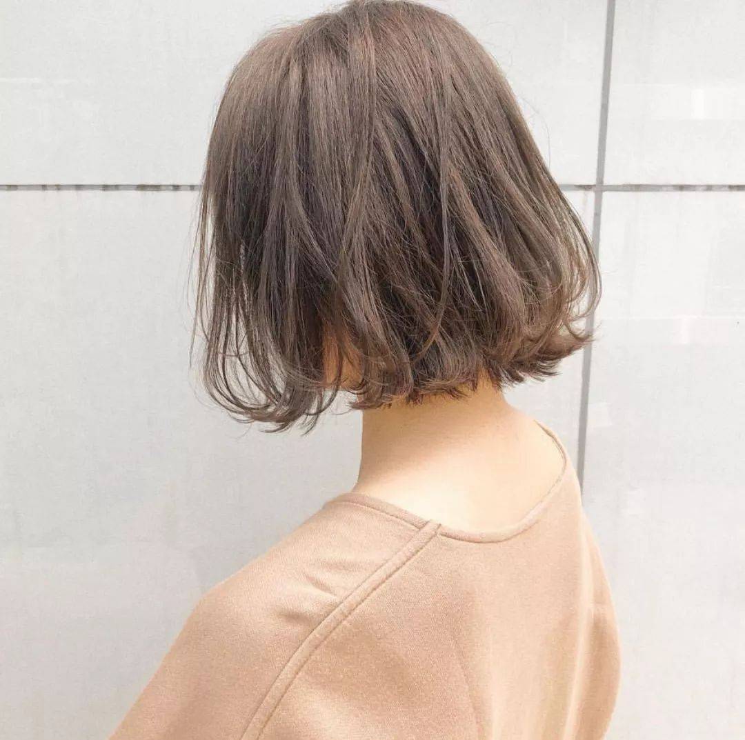女生短发沙宣发型_短发女生发型沙宣图片_女生短发沙宣发型图片