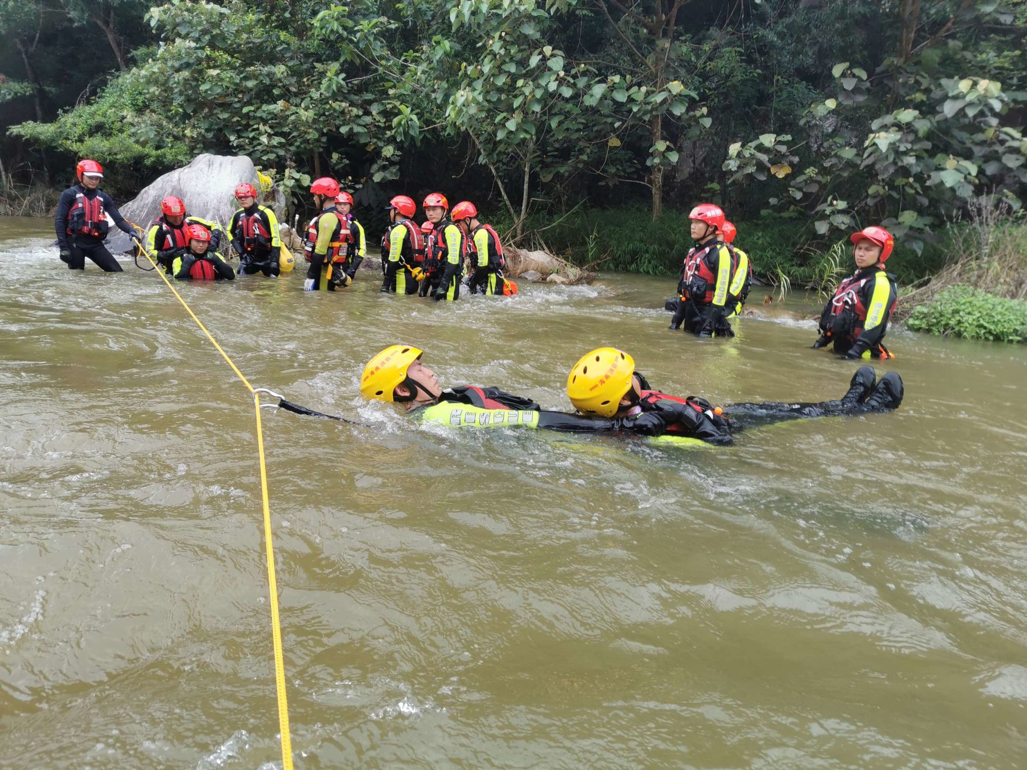 崛起2黑暗水域完全攻略_崛起2黑暗水域攻略_崛起2黑暗水域支线任务攻略