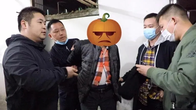 破案游戏小题目_破案游戏小程序_破案小游戏