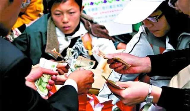 乞丐模拟器内置作弊菜单_乞丐模拟器破解版无限金币下载_乞丐模拟器