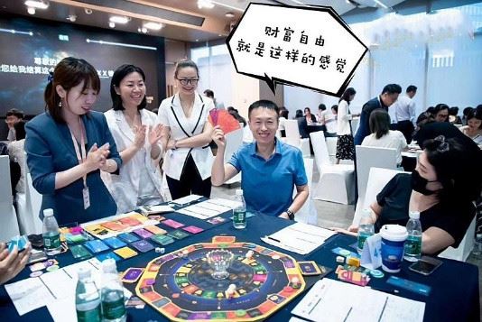 赚钱游戏赚微信红包_赚钱游戏可提现_最赚钱的游戏