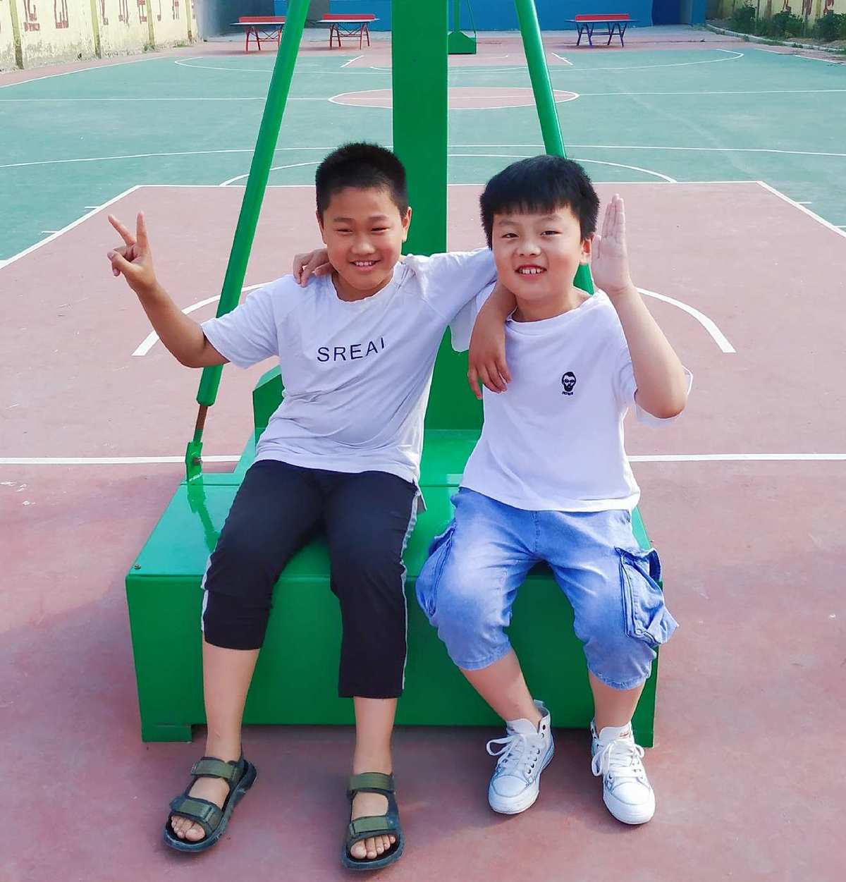 悠嘻猴图片大全_悠嘻猴表情包大全_悠嘻猴
