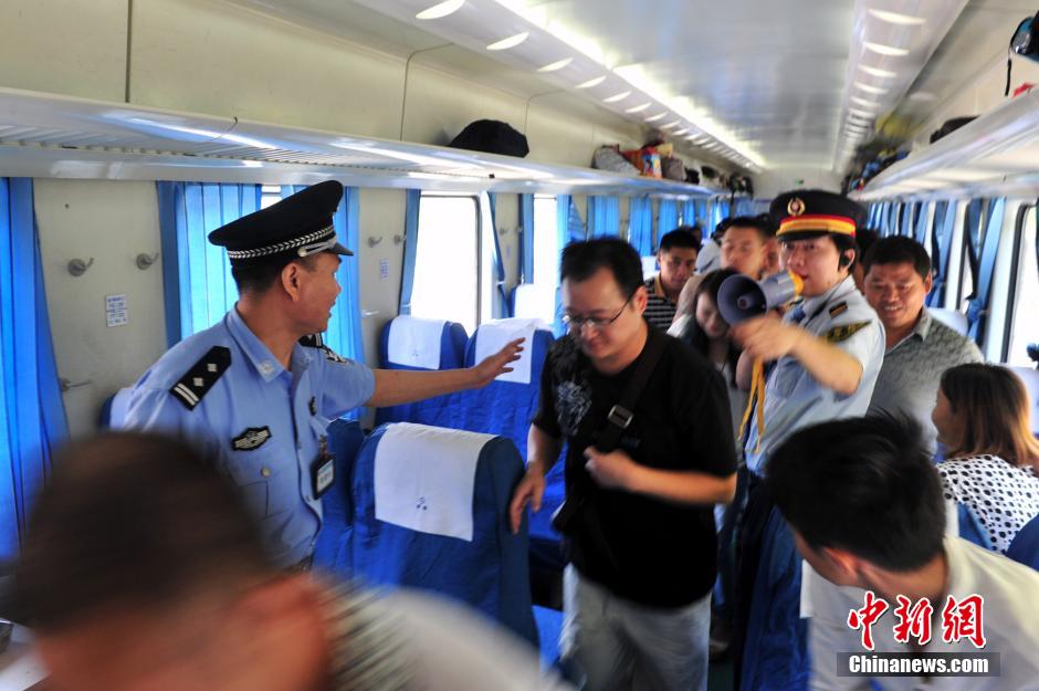 托马斯火车恐怖_恐怖火车_火车恐怖故事