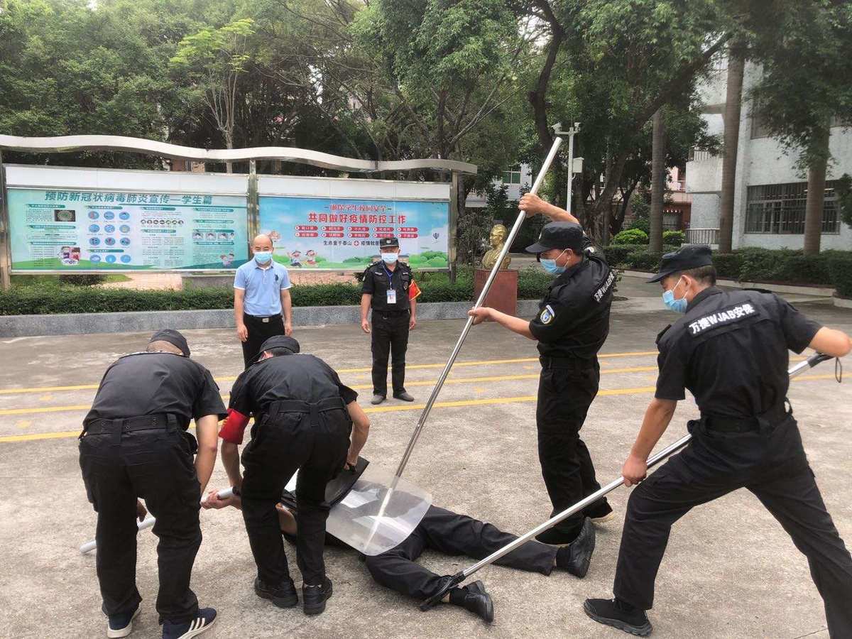 虫潮修改器_虫潮游戏手机版_虫潮