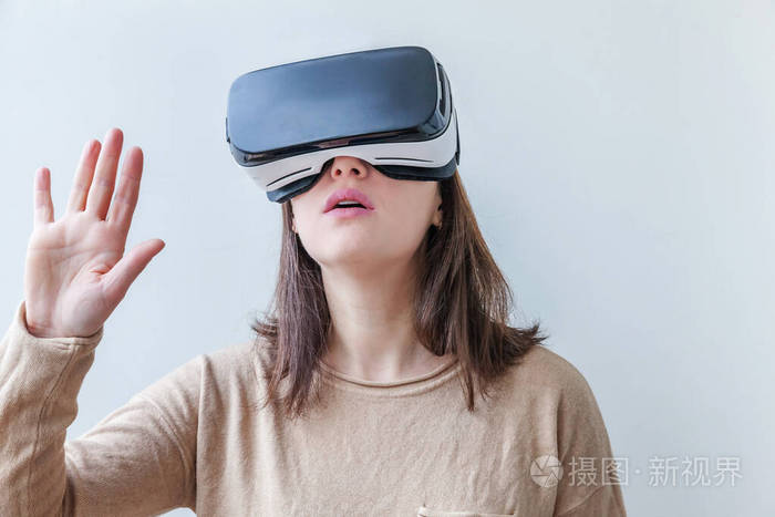 手机上可以玩的黑科技游戏-虚拟现实游戏：手机上的黑科技乐趣