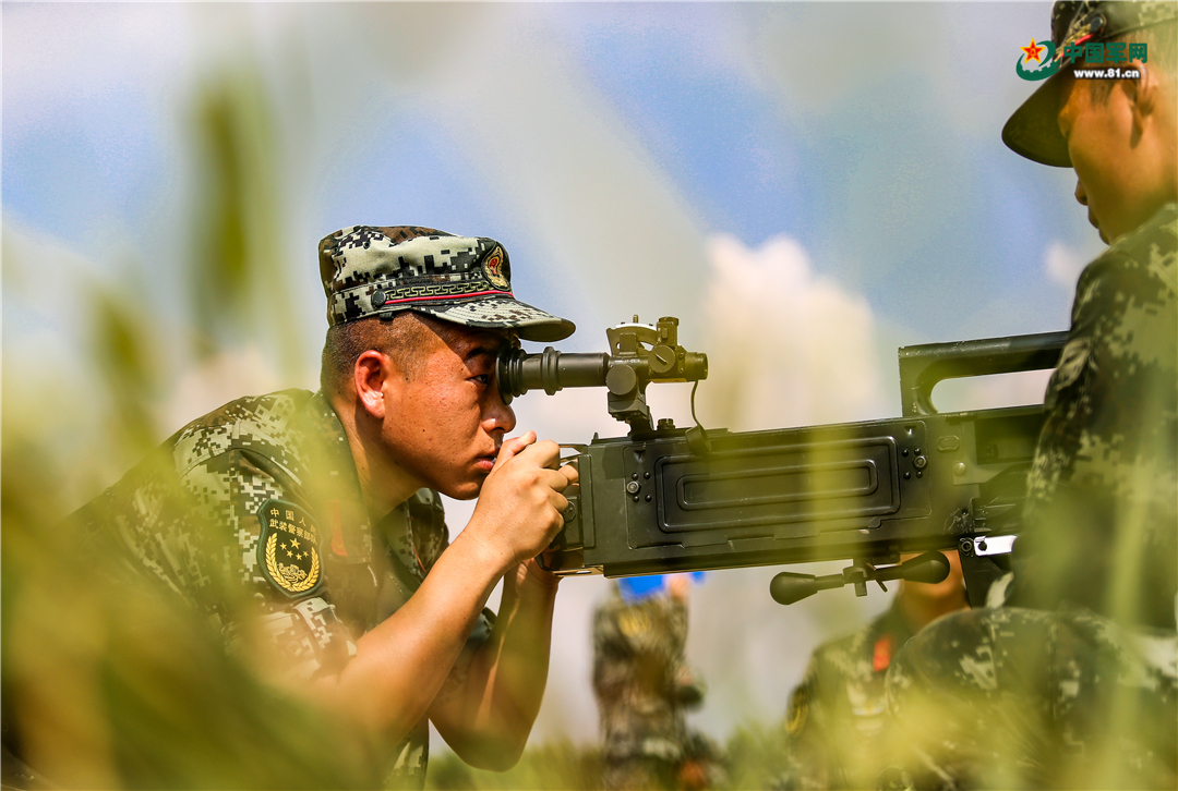 手机现实的射击游戏叫什么_射击现实叫手机游戏叫什么_真实手机射击游戏