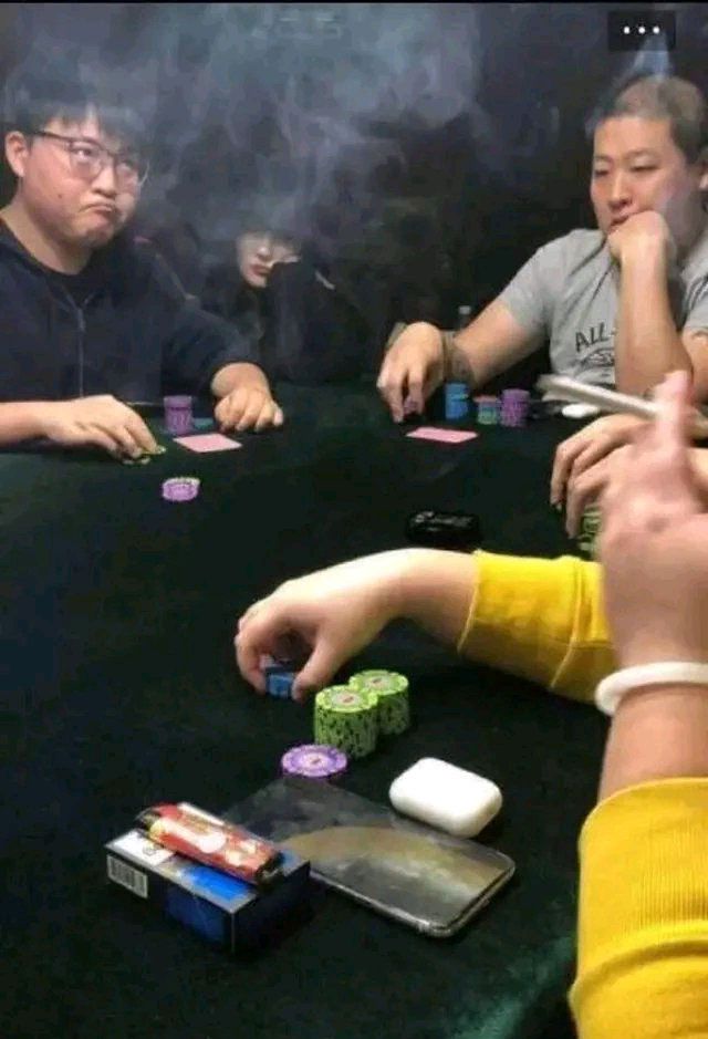 app下载麻将_手机上可以下载的麻将游戏_麻将的手机游戏