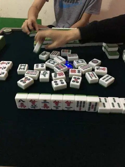 麻将的手机游戏_手机上可以下载的麻将游戏_app下载麻将