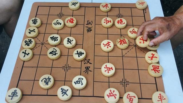 模仿棋能赢ai吗_象棋下模仿棋_手机模仿下棋视频游戏